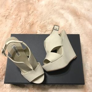 Steve Madden wedges